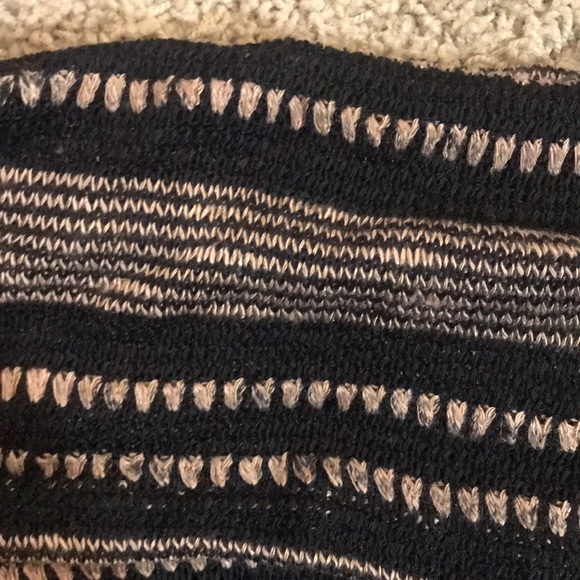 Black and Tan Boat Neck Sweater - Picture 4 of 6